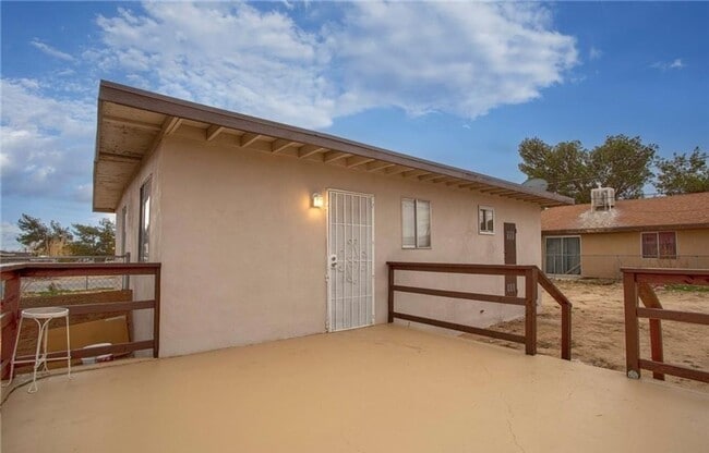 6454 Goleta Ave in Yucca Valley, CA - Building Photo - Building Photo