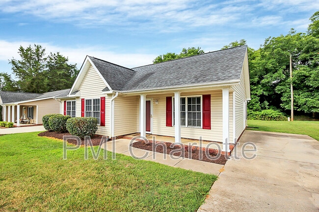 2510 S Ridge Ave in Kannapolis, NC - Building Photo - Building Photo