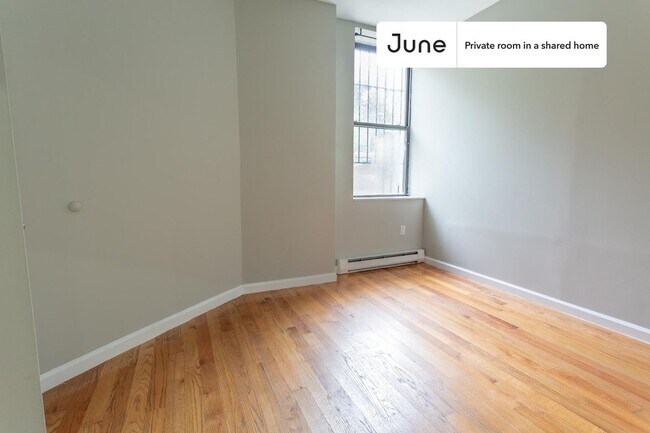 Private bedroom in 4 bed/1.5 bath Home in New York, NY - Building Photo - Building Photo