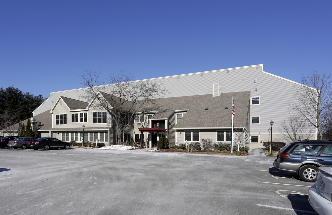 Gatewood Manor in Nashua, NH - Building Photo