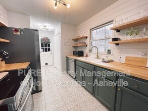 123 Long Dr in Maggie Valley, NC - Building Photo - Building Photo