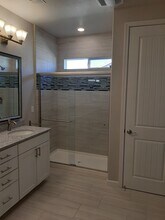 5542 Kennedy Pl in Cotati, CA - Building Photo - Building Photo