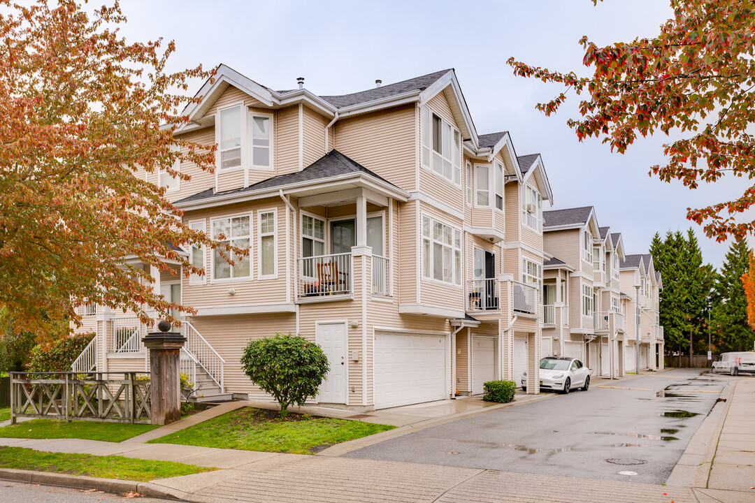 22888 Windsor Crt in Richmond, BC - Building Photo