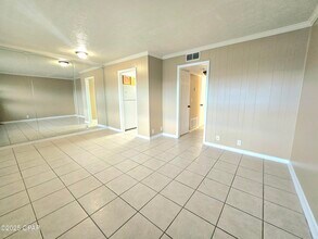 1301 Beck Ave in Panama City, FL - Building Photo - Building Photo