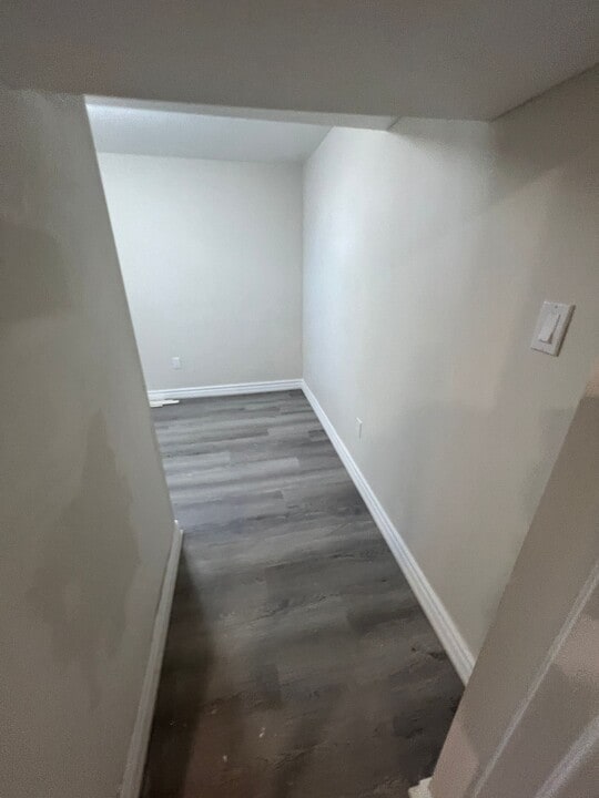 18 Gilroy Dr in Toronto, ON - Building Photo