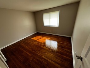 4689 Hilton Ave in Columbus, OH - Building Photo - Building Photo