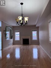 3196 Tim Dobbie Dr in Burlington, ON - Building Photo - Building Photo