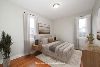 4 Oliver Av in Cambridge, ON - Building Photo - Building Photo