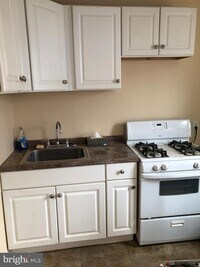 2746 Plum St photo'