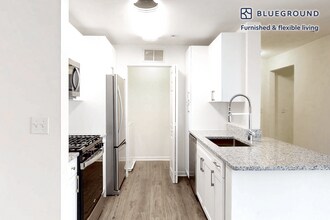 1000 Avalon Dr in Acton, MA - Building Photo - Building Photo