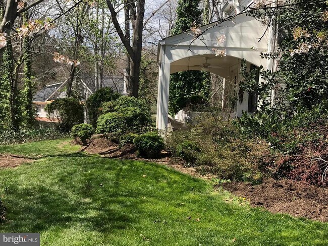 1105 Vassar Rd in Alexandria, VA - Building Photo - Building Photo