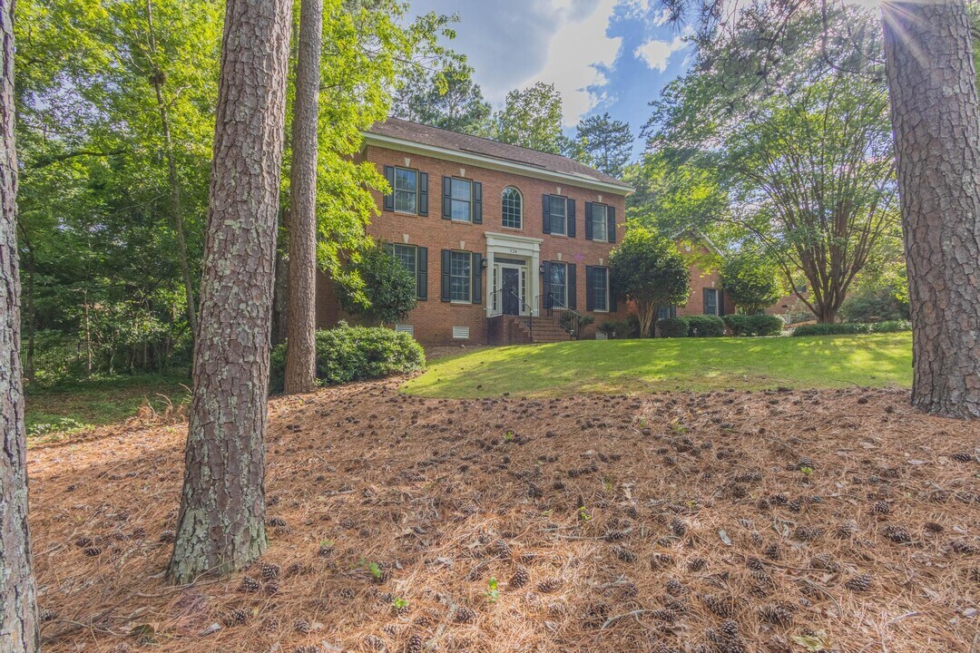 126 Hemlock Dr in Aiken, SC - Building Photo