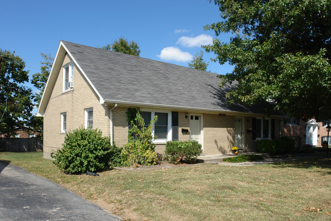 2025 Garden Springs Dr in Lexington, KY - Building Photo