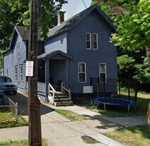 8220 Sowinski Ave in Cleveland, OH - Building Photo