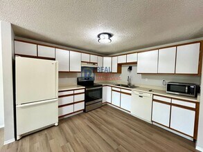 2229 Villa Rosa Dr in Colorado Springs, CO - Building Photo - Building Photo