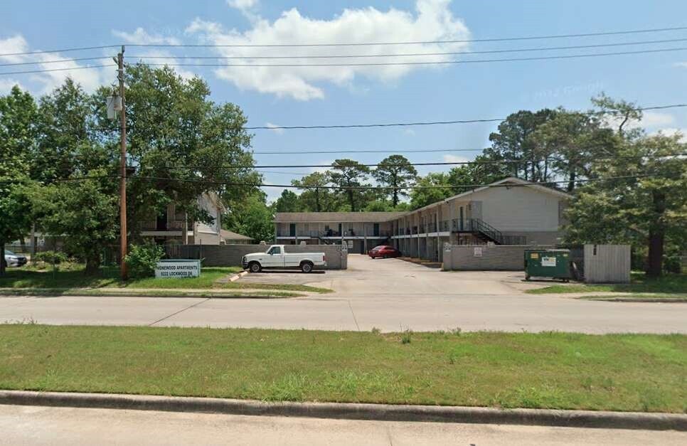 9222 Lockwood Dr in Houston, TX - Building Photo