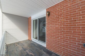 2350 NJ-10 in Morris Plains, NJ - Foto de edificio - Building Photo