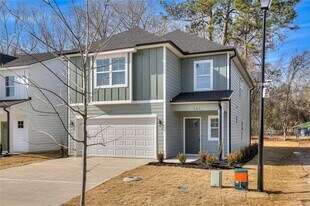 105 Essence Dr in Hephzibah, GA - Building Photo