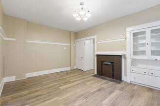 551 Clemesha Ave in Pittsburgh, PA - Building Photo - Building Photo