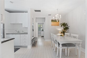 826 7th St in Miami Beach, FL - Foto de edificio - Building Photo