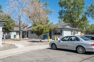 3501-3511 Carlos Ln in Reno, NV - Building Photo - Building Photo