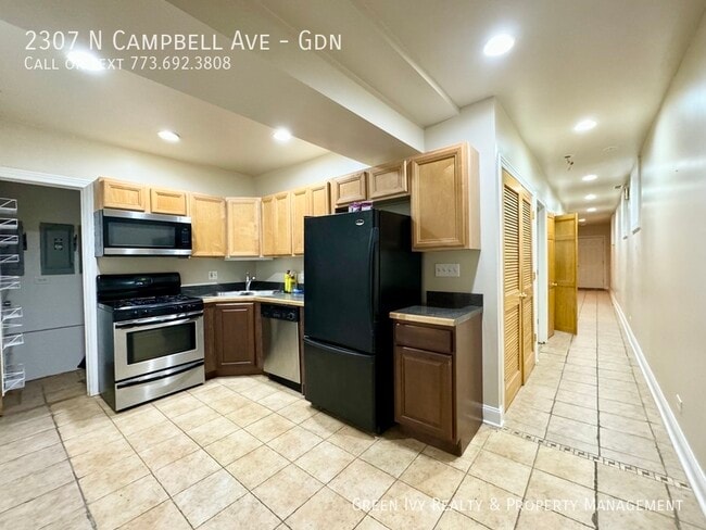 2307 N Campbell Ave in Chicago, IL - Building Photo - Building Photo