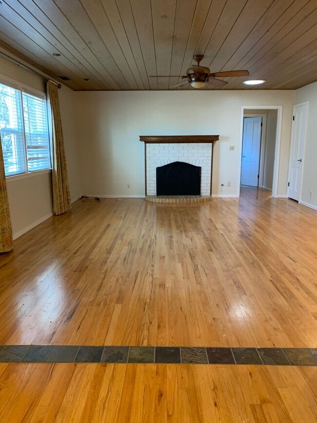 196 Orrin Dr in Auburn, CA - Building Photo - Building Photo