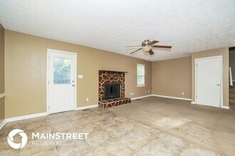 4872 Pebblebrook Dr in Douglasville, GA - Building Photo - Building Photo
