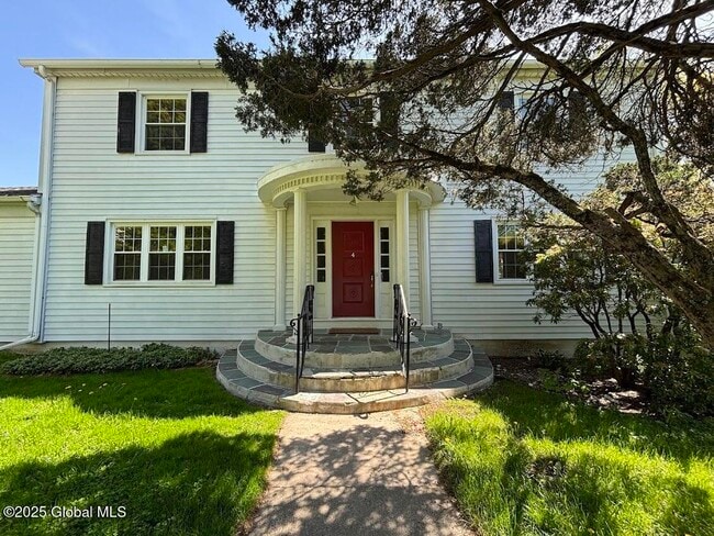 property at 4 Noonan Ln