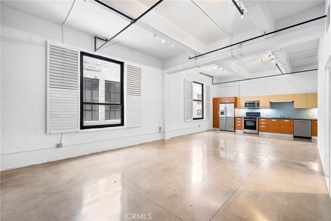 738 S Los Angeles St, Unit 507 in Los Angeles, CA - Building Photo - Building Photo