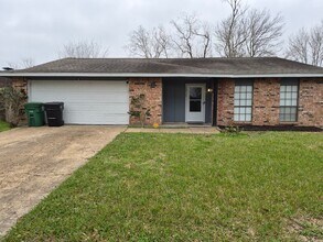 15735 Munson Ln in Houston, TX - Building Photo - Building Photo