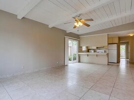 926 Bonita Dr in Encinitas, CA - Building Photo