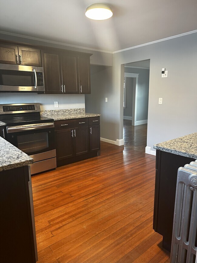 62 Billings Ave, Unit 2