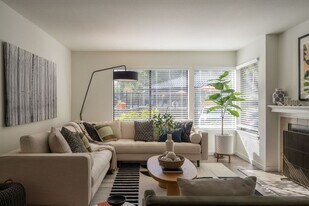 Park Bellevue in Bellevue, WA - Building Photo