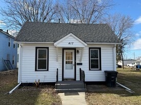 417 37th St in Moline, IL - Building Photo