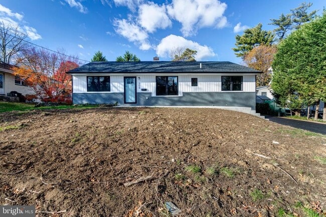 308 Lenox Rd in Havertown, PA - Building Photo - Building Photo