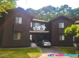 1514 N Timber Rdg in Fridley, MN - Building Photo