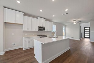 10643 Downy Cup Dr, Unit 7A in Frisco, TX - Building Photo