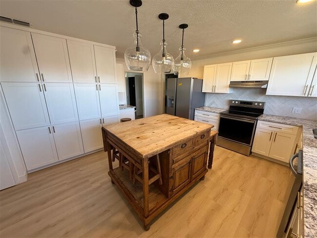 1402 E 21st St in Odessa, TX - Building Photo - Building Photo