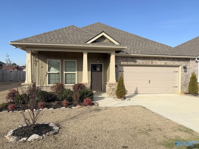 24057 Quints Dr in Athens, AL - Building Photo - Building Photo