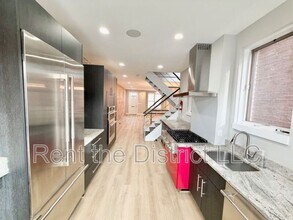 1716 V St NW in Washington, DC - Building Photo - Building Photo