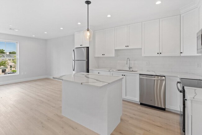186 Bedford St-Unit -208 in Lexington, MA - Building Photo - Building Photo