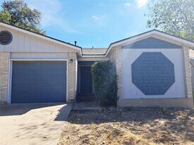 9009 Sanger Dr in Austin, TX - Building Photo