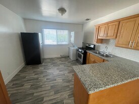 2008 Marin St in Vallejo, CA - Building Photo