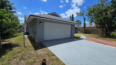 34 Emerson Dr NW in Palm Bay, FL - Building Photo - Building Photo