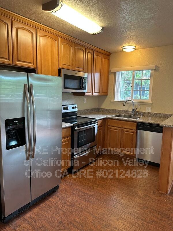 property at 4658 W Campbell Ave