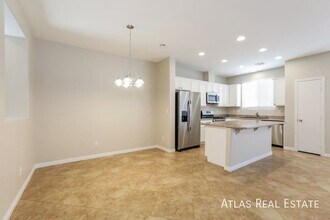 5913 Tamarack Lodge Ln in North Las Vegas, NV - Building Photo - Building Photo
