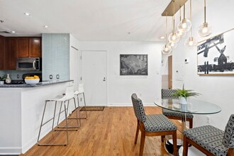 1445 N St NW, Unit 205 in Washington, DC - Building Photo - Building Photo