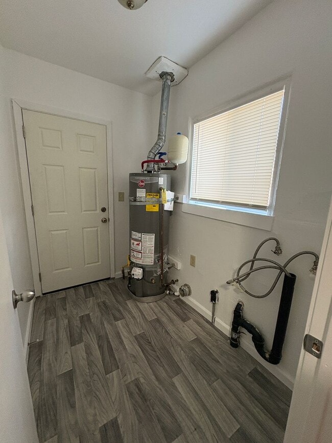 3730 Ivy St in Sacramento, CA - Building Photo - Building Photo