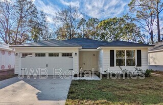 8122 Noroad in Jacksonville, FL - Building Photo